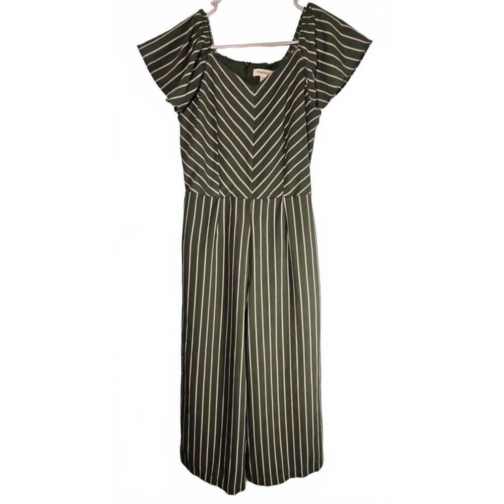 Monteau Los Angeles Green and Gray Wide Leg Striped Jumpsuit‎ Size Medium